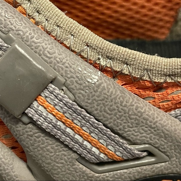 KEEN Women's Targhee Waterproof Hiking Shoe - Picture 4 of 12